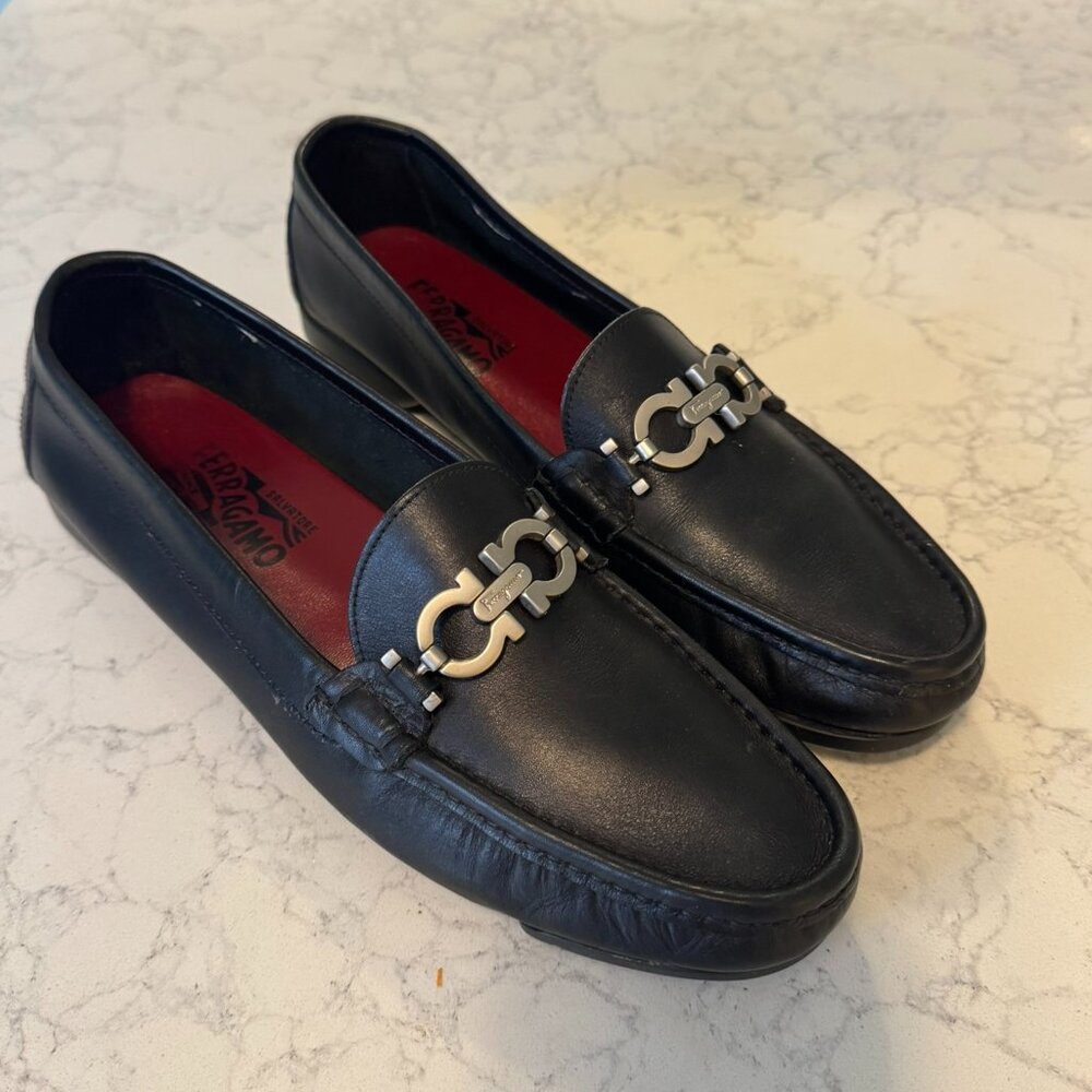 Salvatore Ferragamo Black leather Driving Loafers
